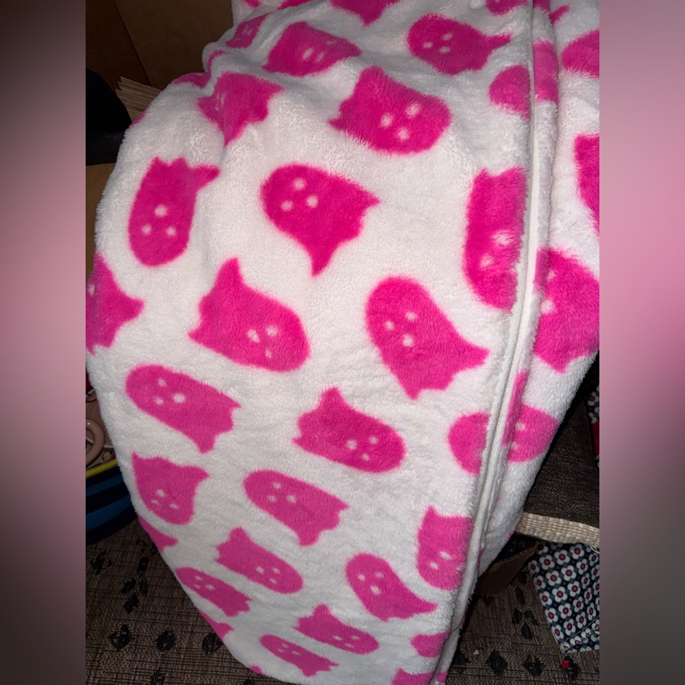 Pink and white ghost blanket